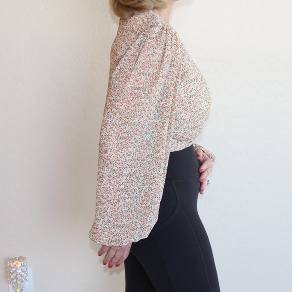 Minkpink Lydia Twist Plisse Long-Sleeve Blouse Size XS - Picture 9 of 12